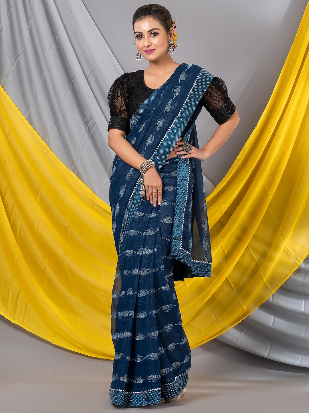

MAHALASA Striped Printed Saree, Teal