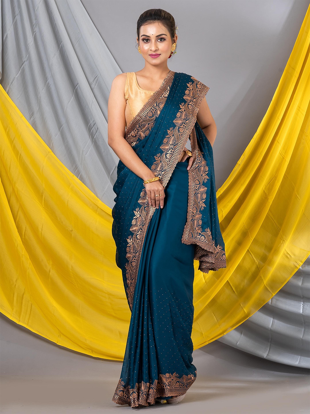 

MAHALASA Embroidered Silk Saree, Teal