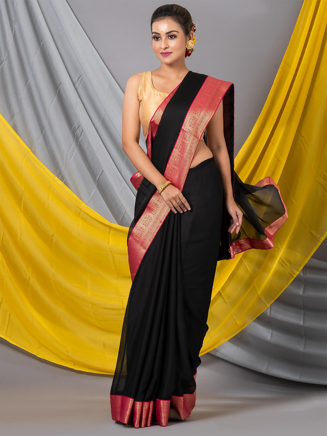 

MAHALASA Zari Embellished Art Silk Saree, Black