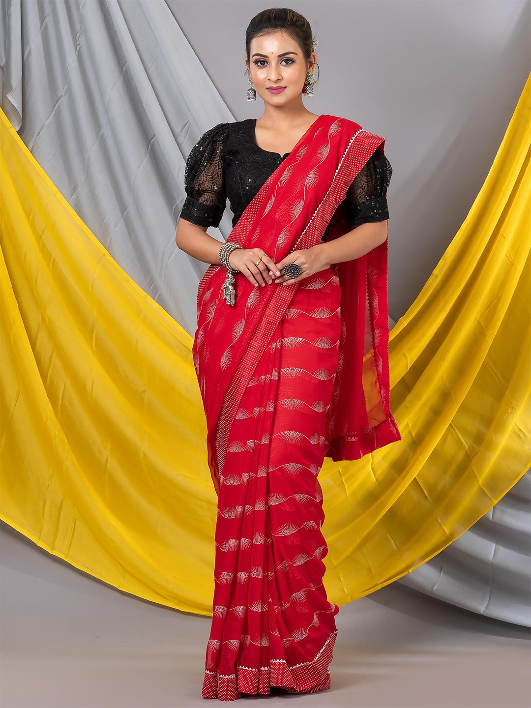 

MAHALASA Geometric Printed Pure Georgette Saree, Red