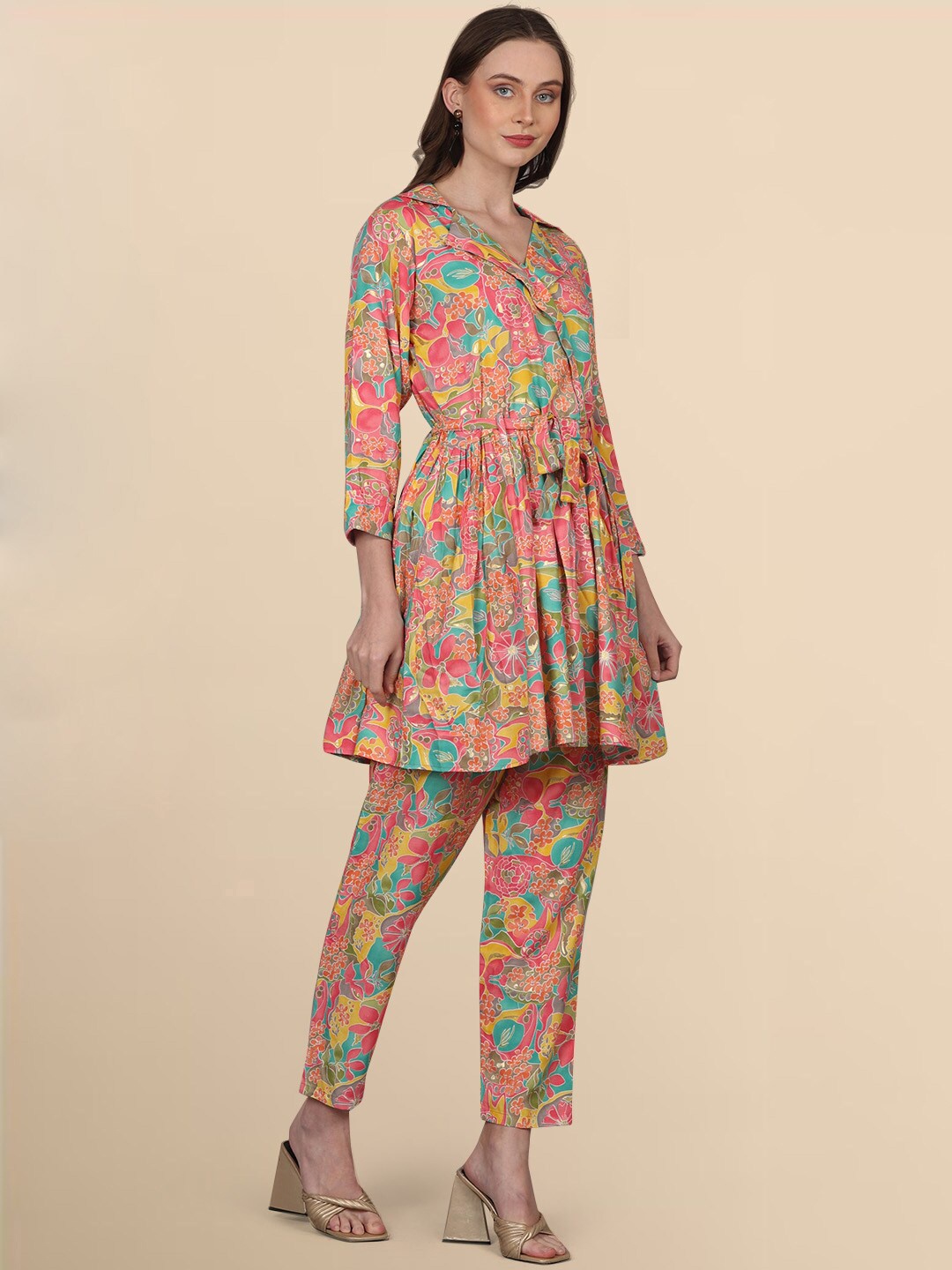 

pinfit Printed Shirt Collar Neck Tunic & Flared Trouser Co-Ords, Pink