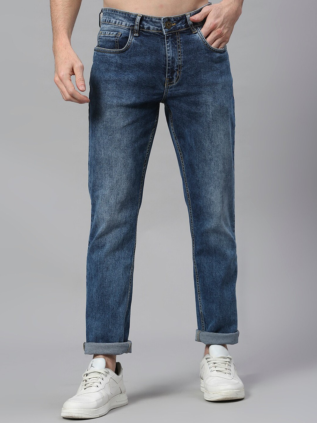 

The Roadster Lifestyle Co. Men No Fade Slim-Fit Stretchable Jeans, Blue