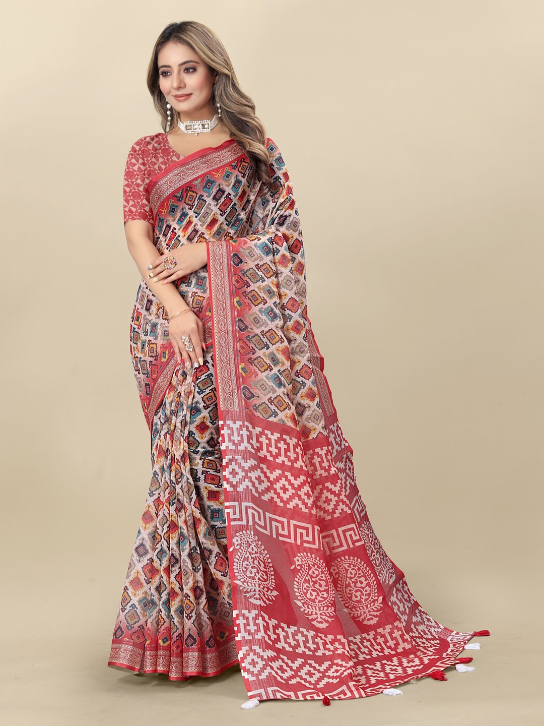 

Inithi Geometric Printed Pure Linen Zari Saree, White