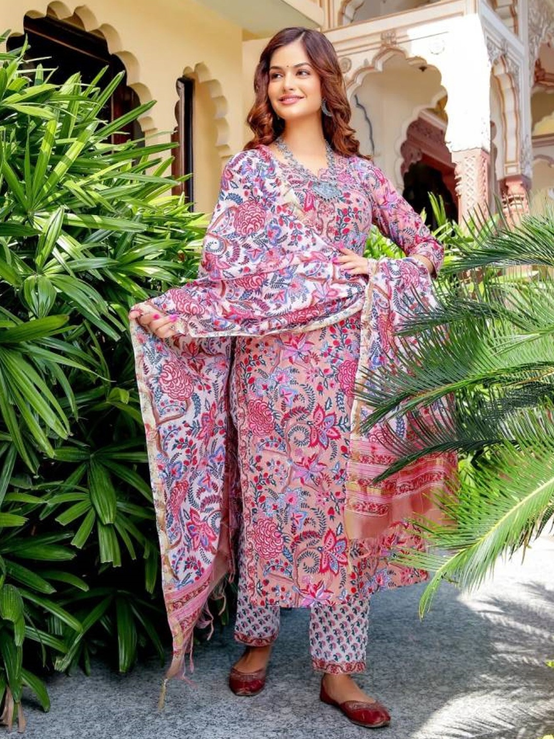 

ZEEPKART Floral Printed Kurta with Salwar & Dupatta, Pink