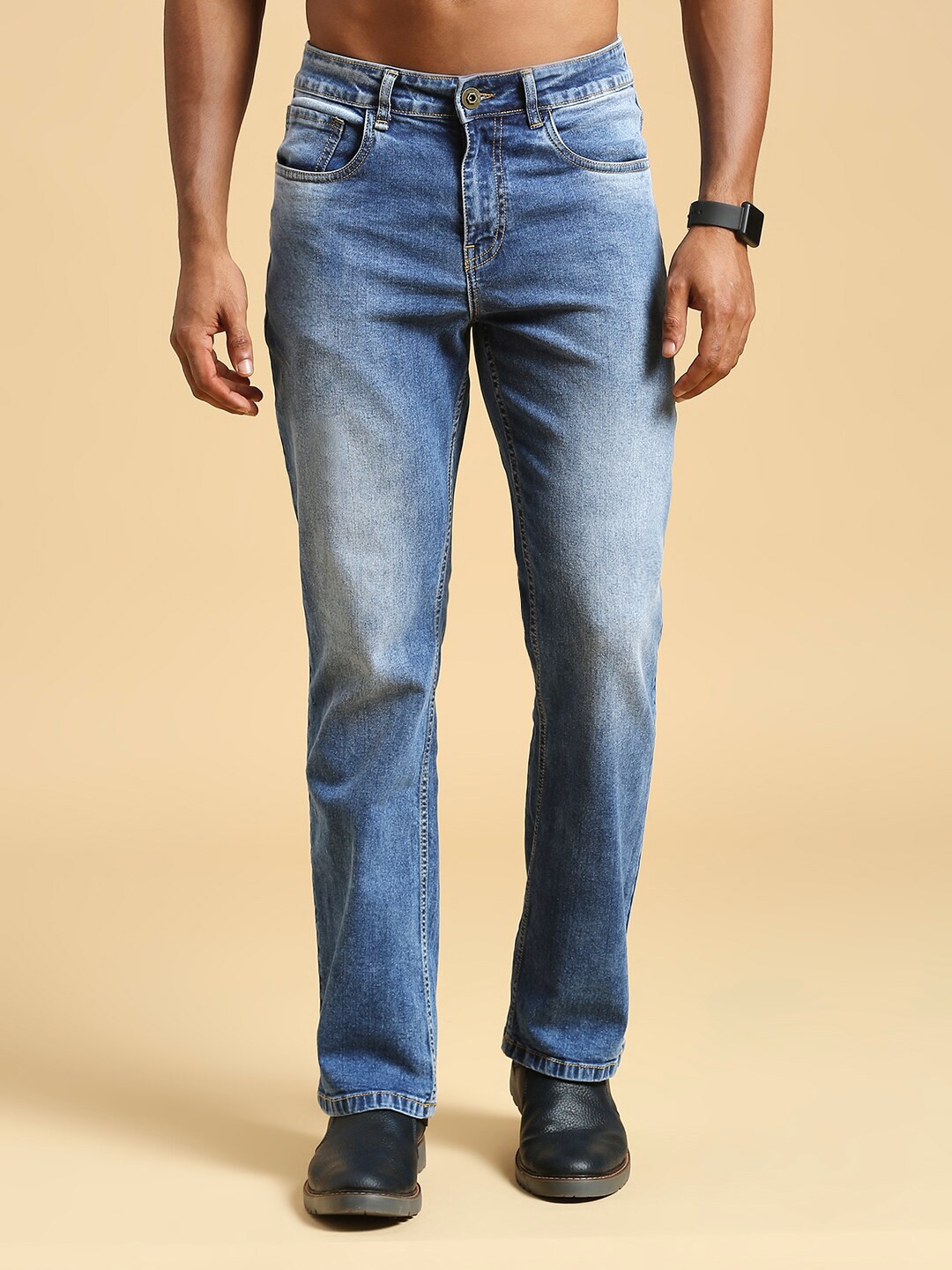 

The Roadster Lifestyle Co. Men Comfort Blue Bootcut Fit Heavy Fade Stretchable Jeans