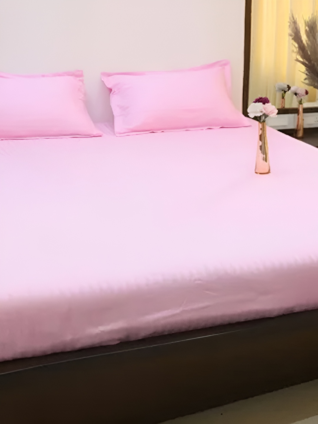 

Bedbathandbliss Pink Striped 300 TC King Bedsheet with 2 Pillow Covers