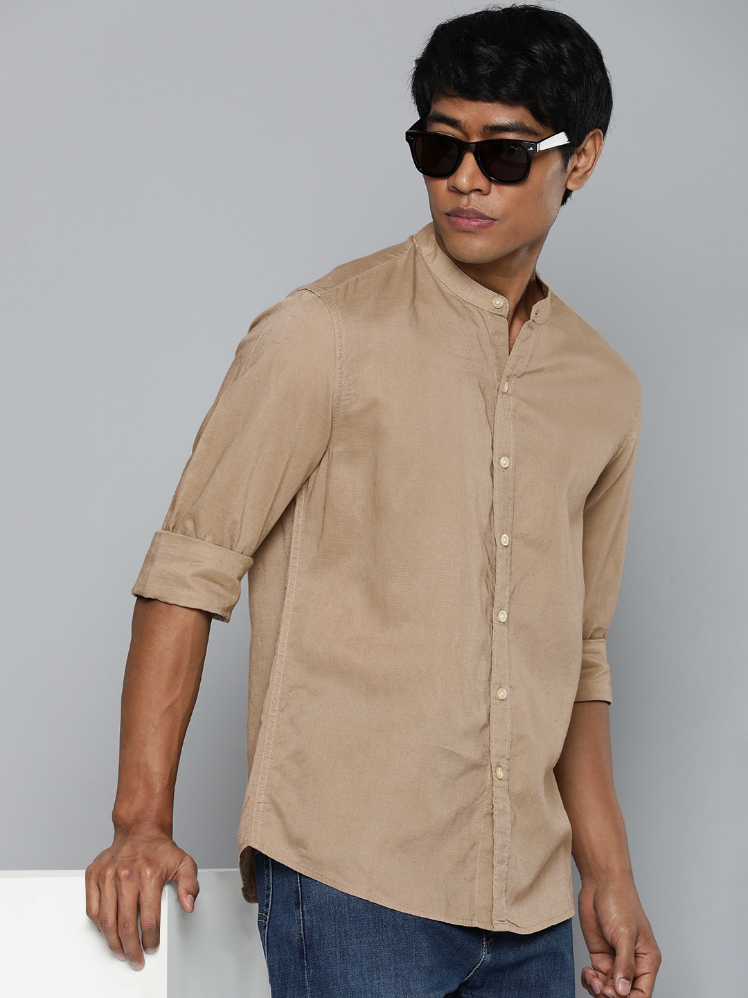 

Levis Slim Fit Solid Casual Shirt, Beige