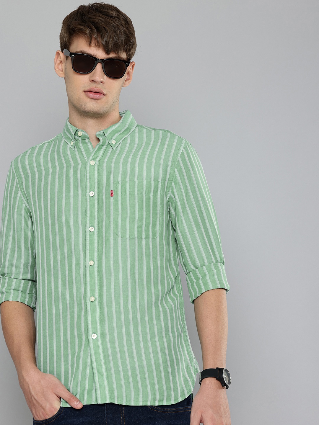 

Levis Slim Fit Opaque Striped Casual Shirt, Green