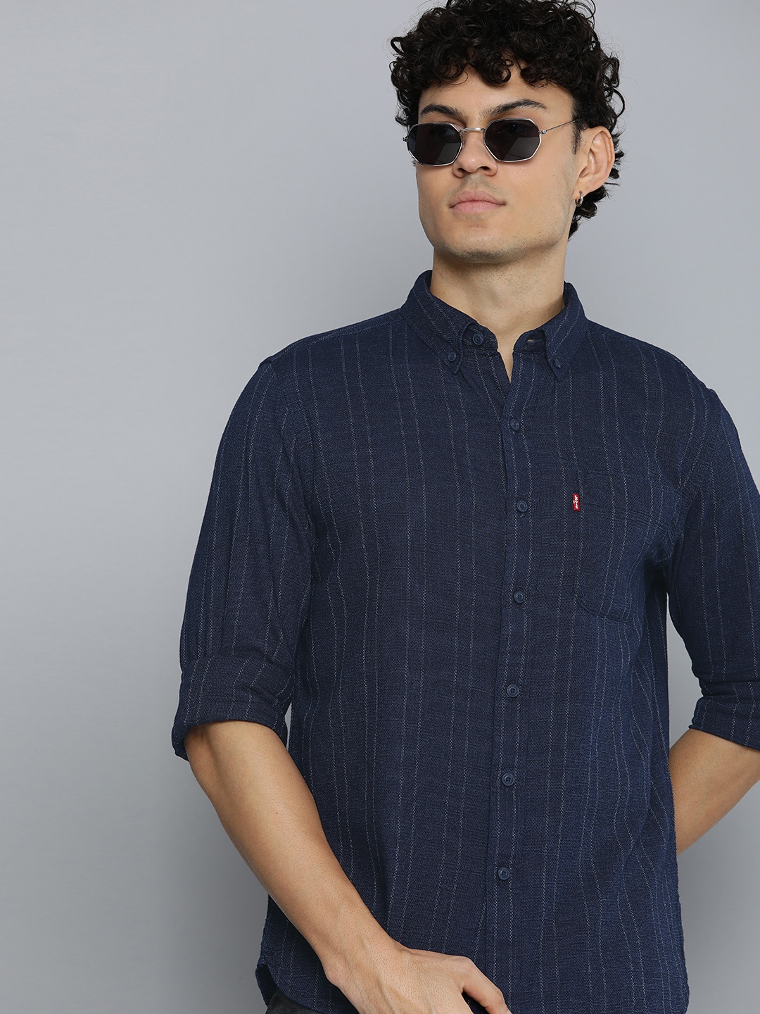

Levis Pure Cotton Slim Fit Striped Casual Shirt, Navy blue