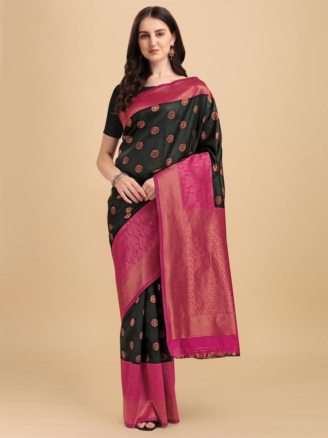 

LIMDO Black and Pink Ethnic Woven Design Pure Silk Banarasi Saree