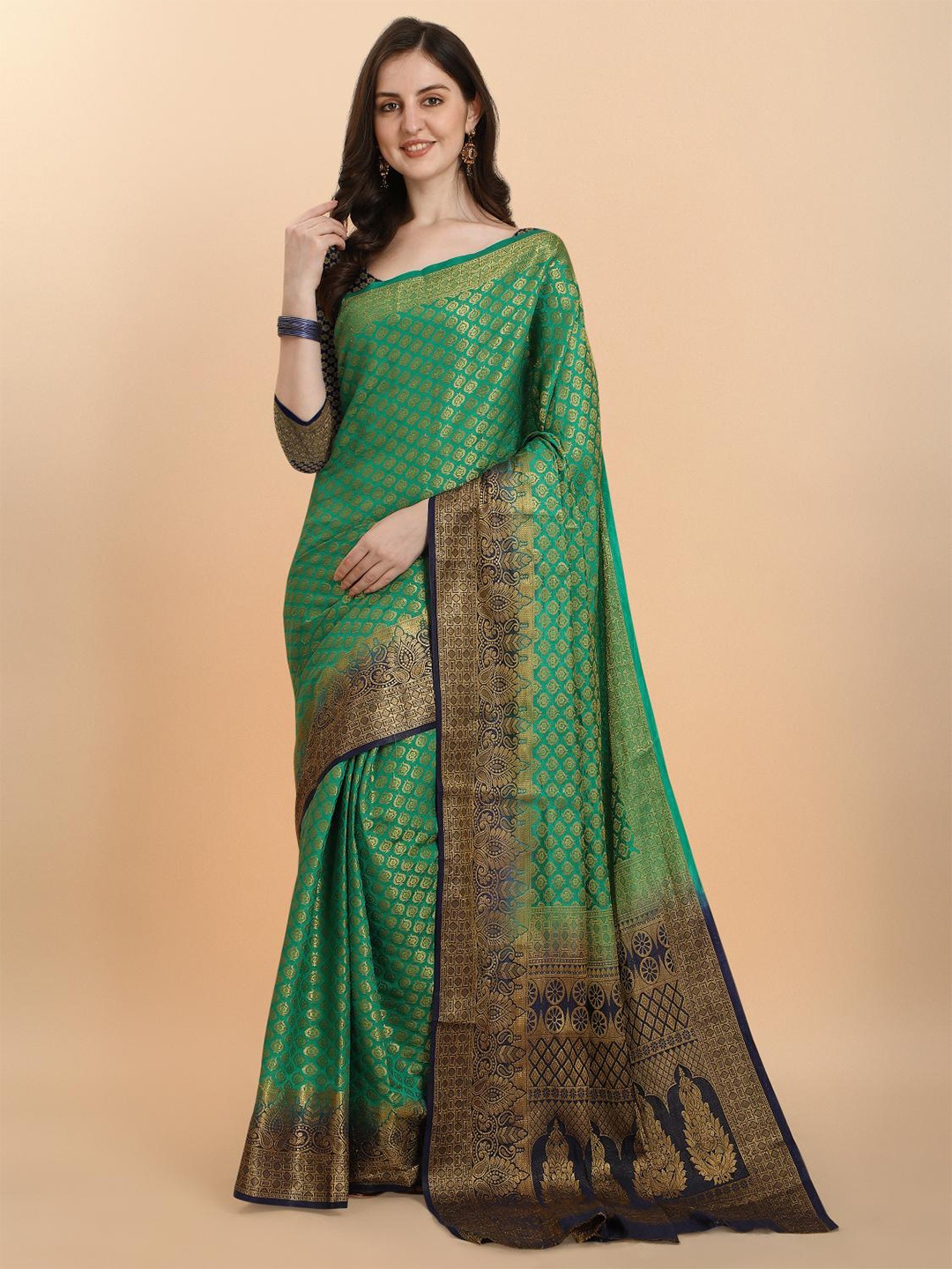 

LIMDO Ethnic Motifs Woven Design Zari Pure Silk Banarasi Saree, Lime green