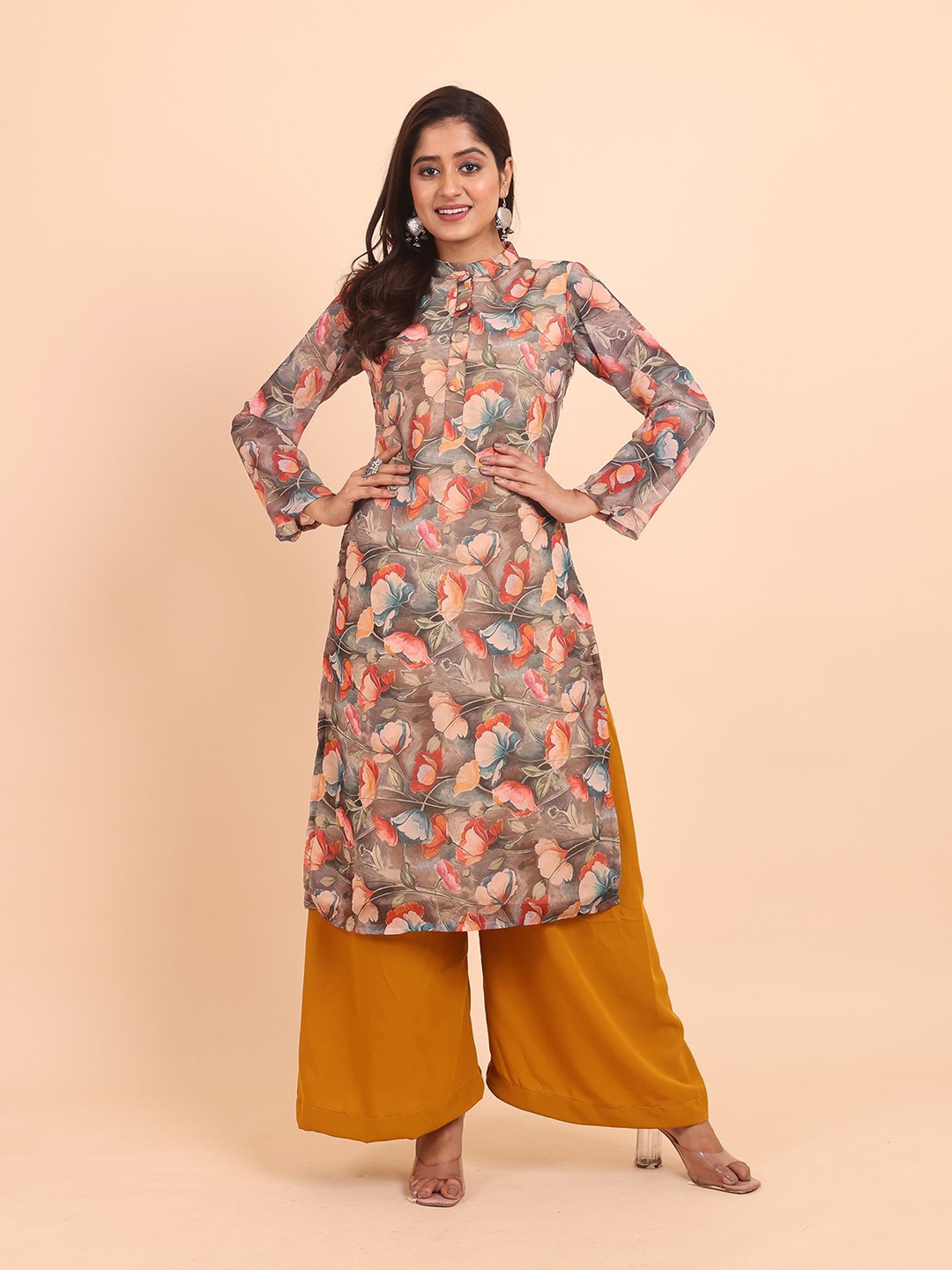 

Disli Floral Printed Regular Mandarin Collar Straight Kurta with Palazzos, Brown