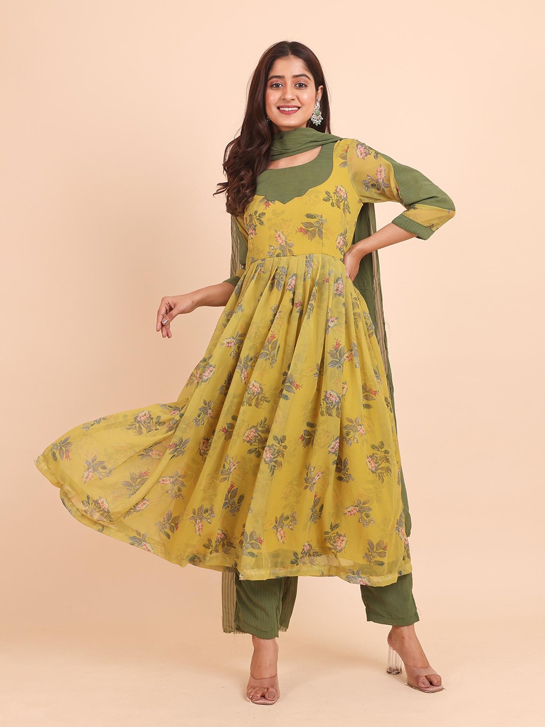 

Disli Regular Round Neck Georgette Kurta with Trousers & Dupatta, Green