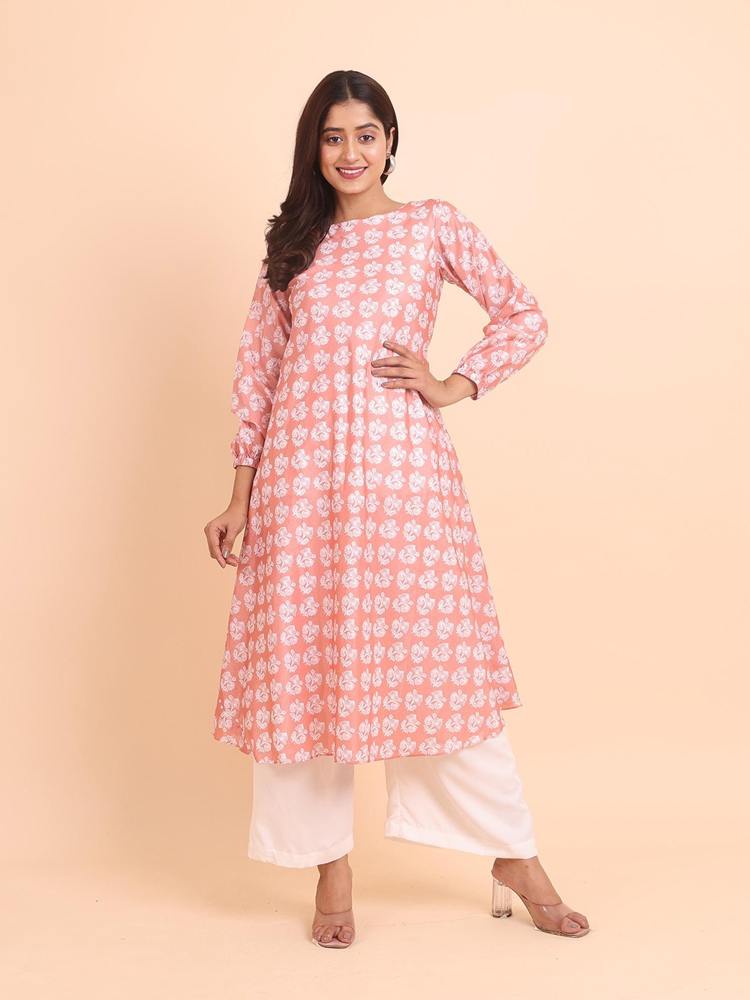 

Disli Boat Neck Regular A Line Kurta with Palazzo, Peach