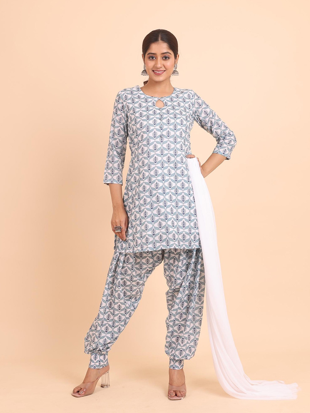 

Disli Keyhole Neck Regular Straight Kurta with Salwar & Dupatta, White
