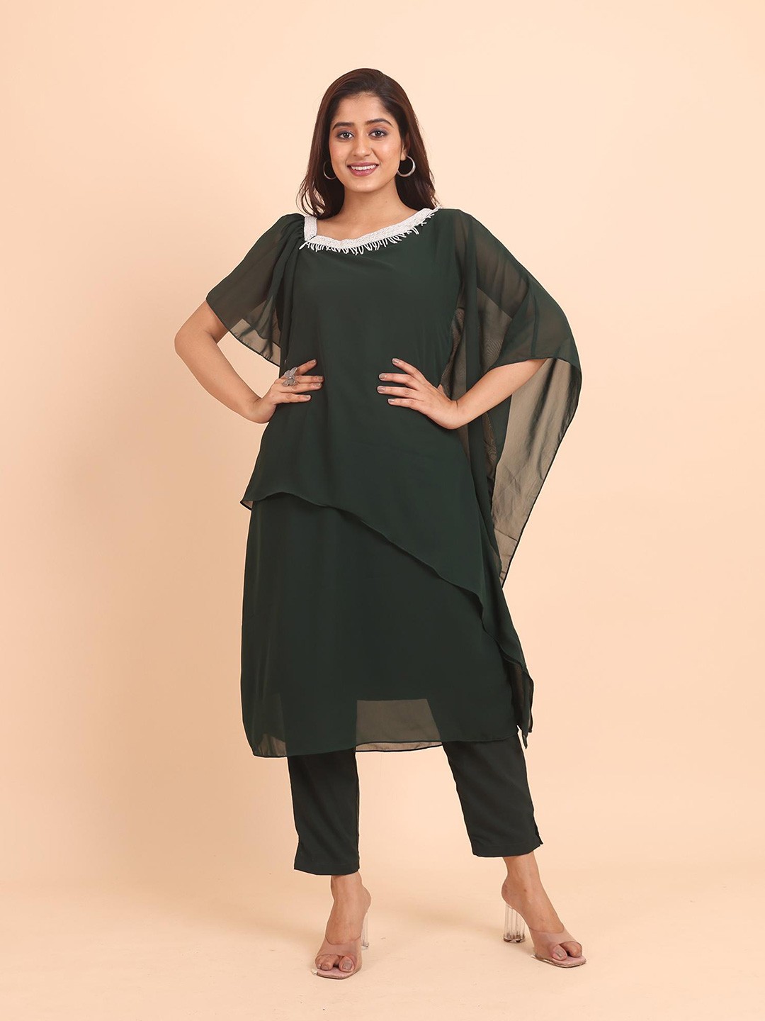 

Disli Round Neck Regular Georgette A-Line Kurta with Trousers, Green