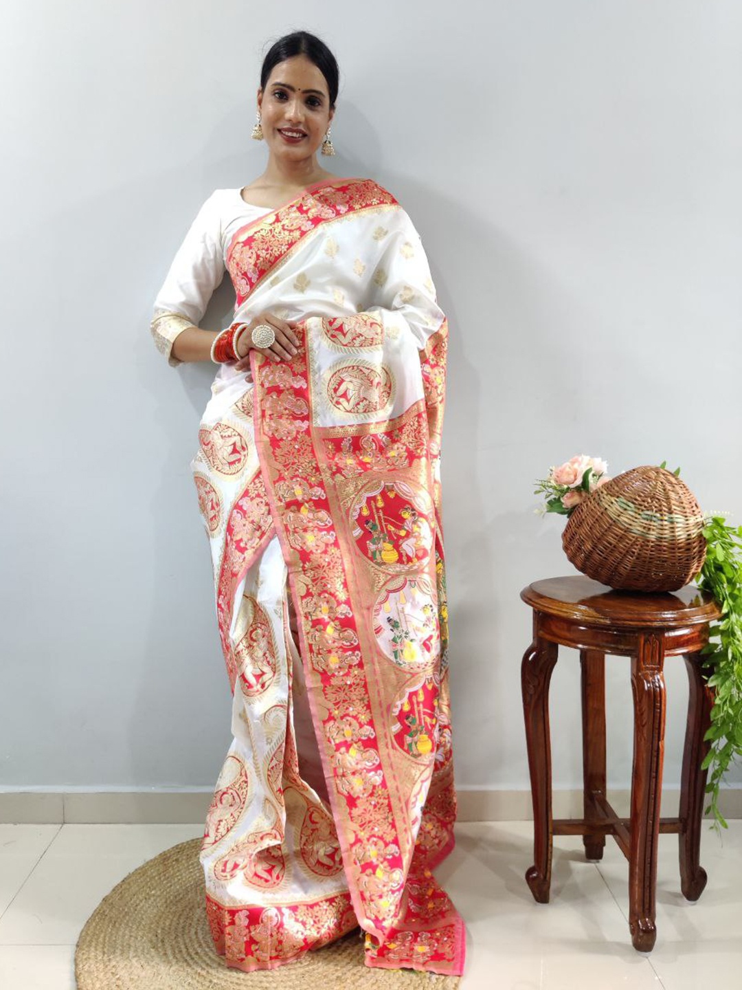 

AWRIYA Ethnic Motifs Woven Design Ready to Wear Banarasi Zari Saree, White