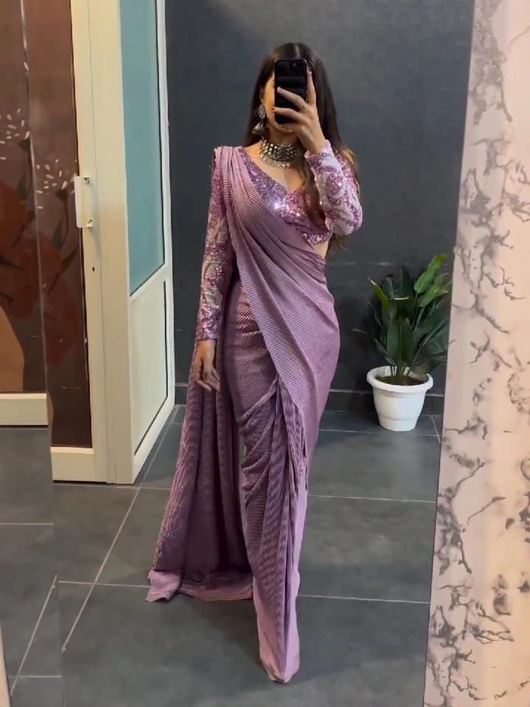 

AWRIYA Striped Ready to Wear Party Saree, Lavender