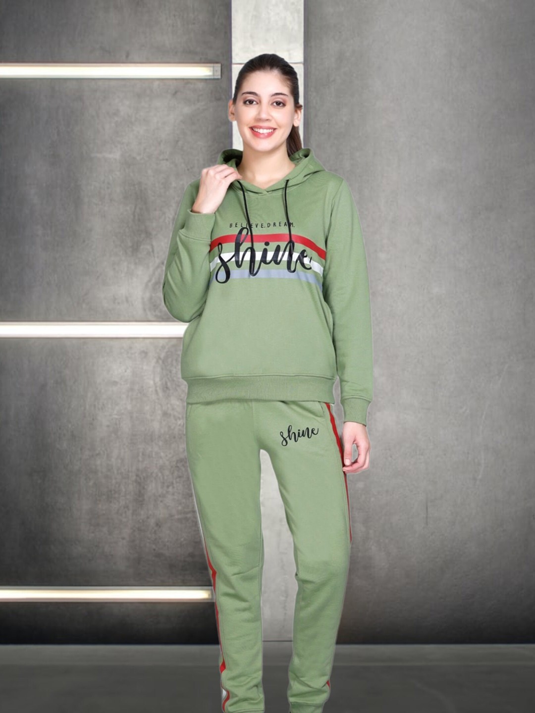 

WILD WEST Typography Printed Hooded Sweatshirt & Trackpant, Green