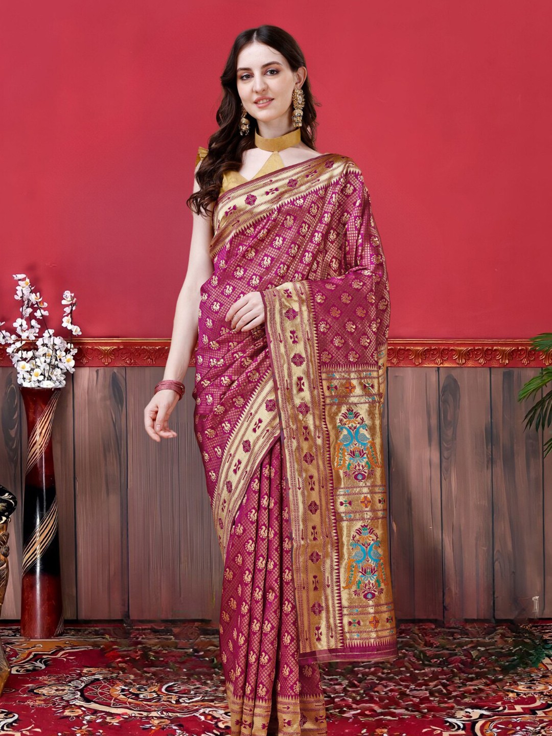 

MAGMINA Pink & Gold Toned Patchwork Silk Cotton Banarasi Saree