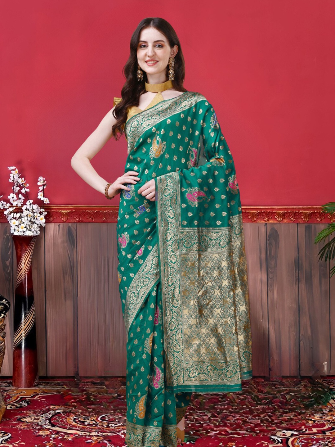 

MAGMINA Ethnic Motifs Woven Design Silk Cotton Zari Banarasi Saree, Green