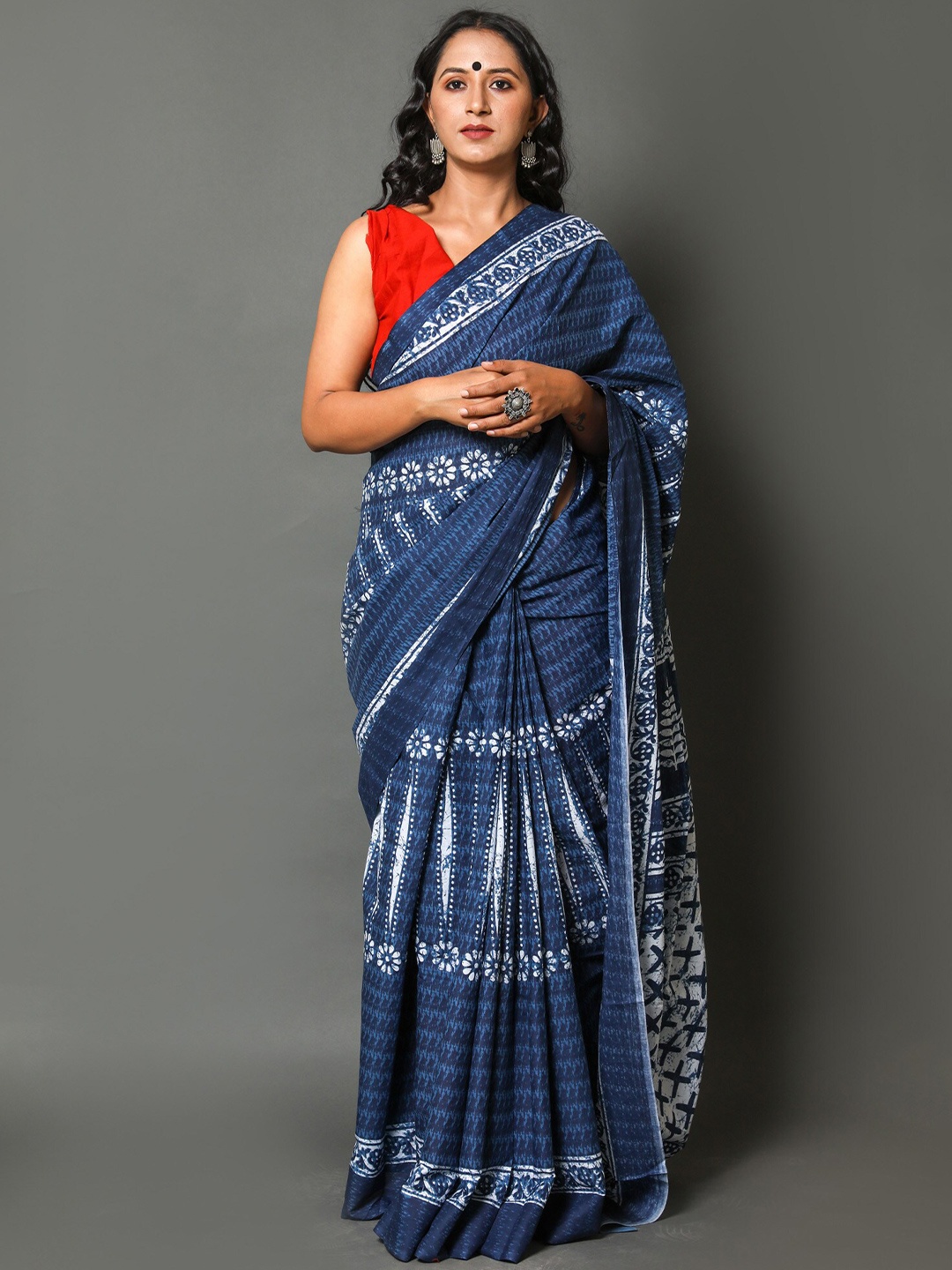 

NIKHILAM Floral Printed Pure Cotton Bandhani Saree, Blue