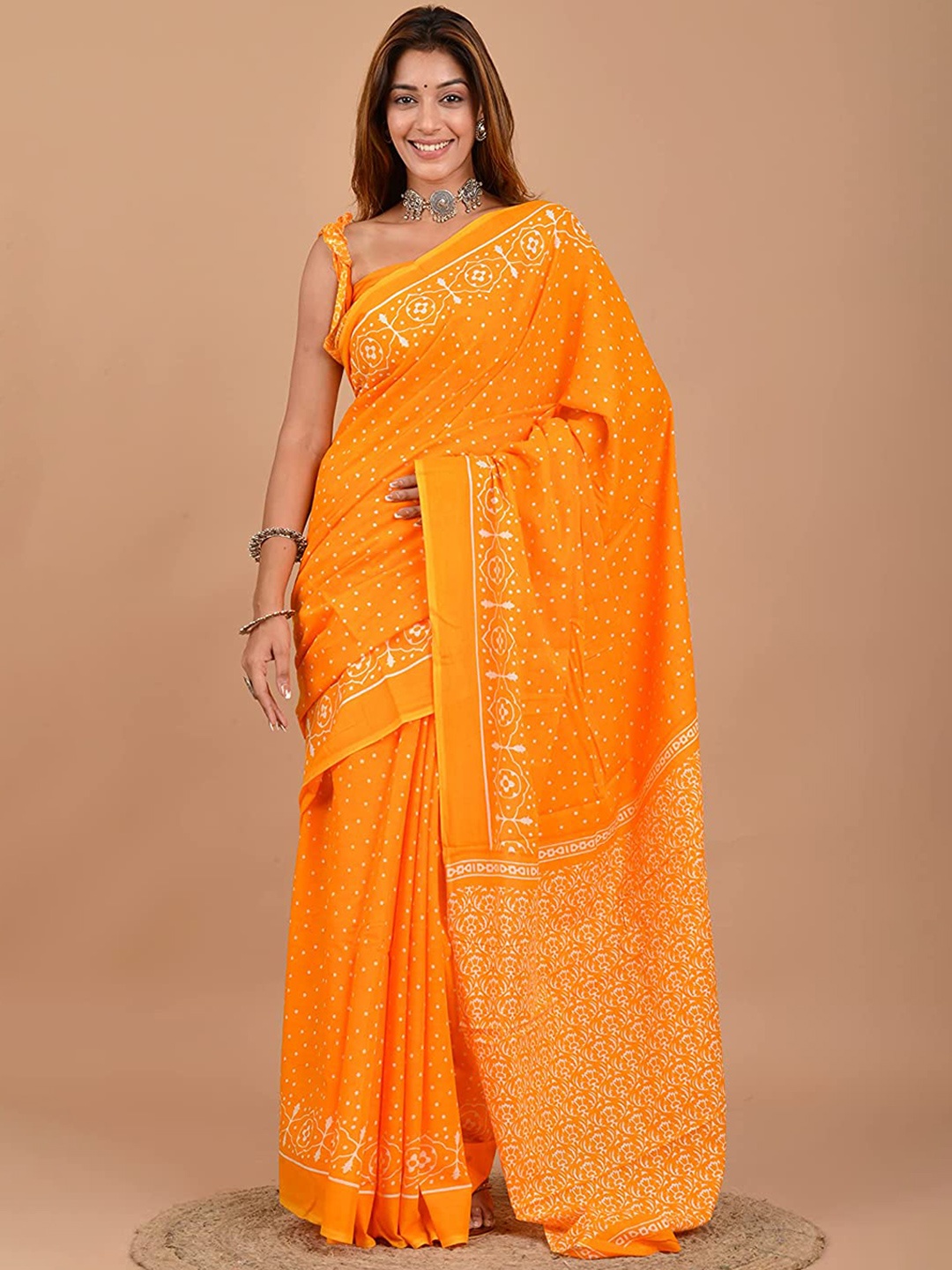 

NIKHILAM Polka Dot Peinted Pure Cotton Block Print Saree, Orange