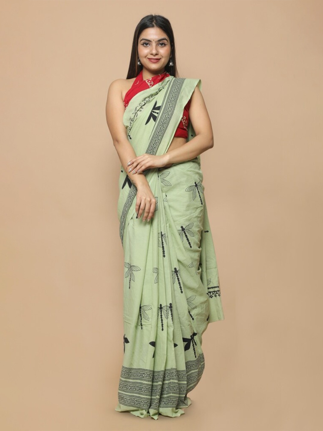 

NIKHILAM Conversational Block Printed Pure Cotton Mulmul Saree, Green