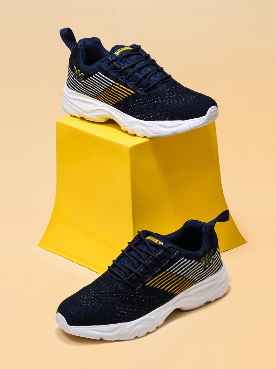 

Killer Men Flyknit Lace-Up Running Shoes, Navy blue