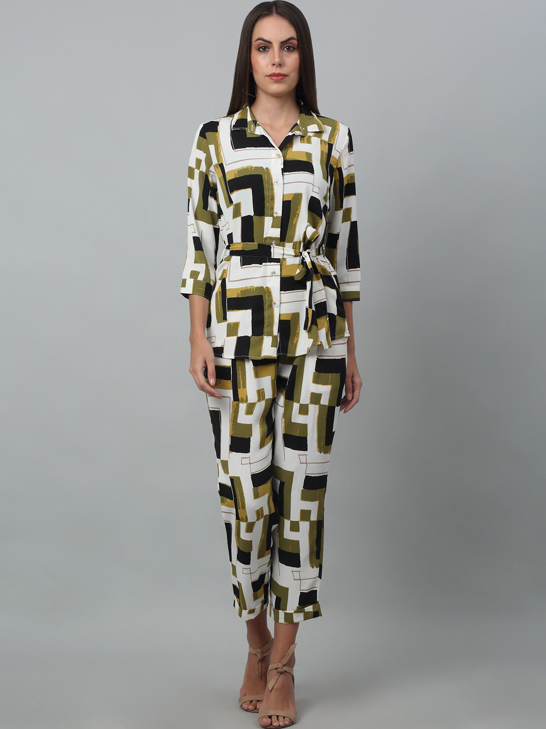 

Cantabil Printed Three-Quarter Sleeves Shirt With Palazzos, Green