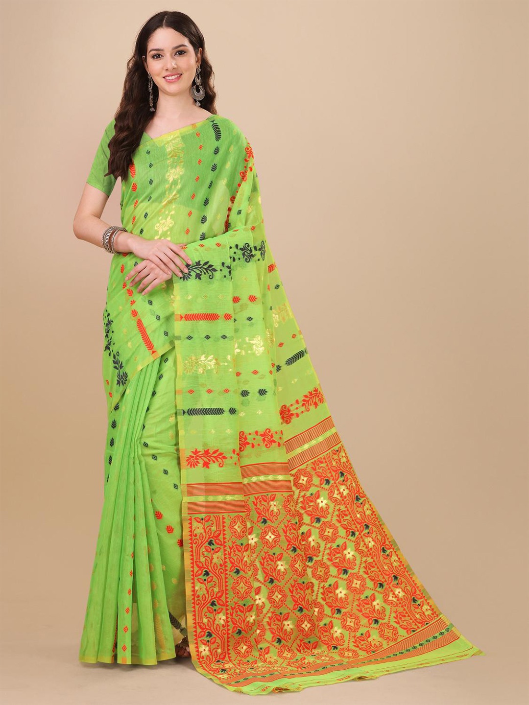 

LIMDO Geometric Woven Design Pure Cotton Jamdani Saree, Lime green