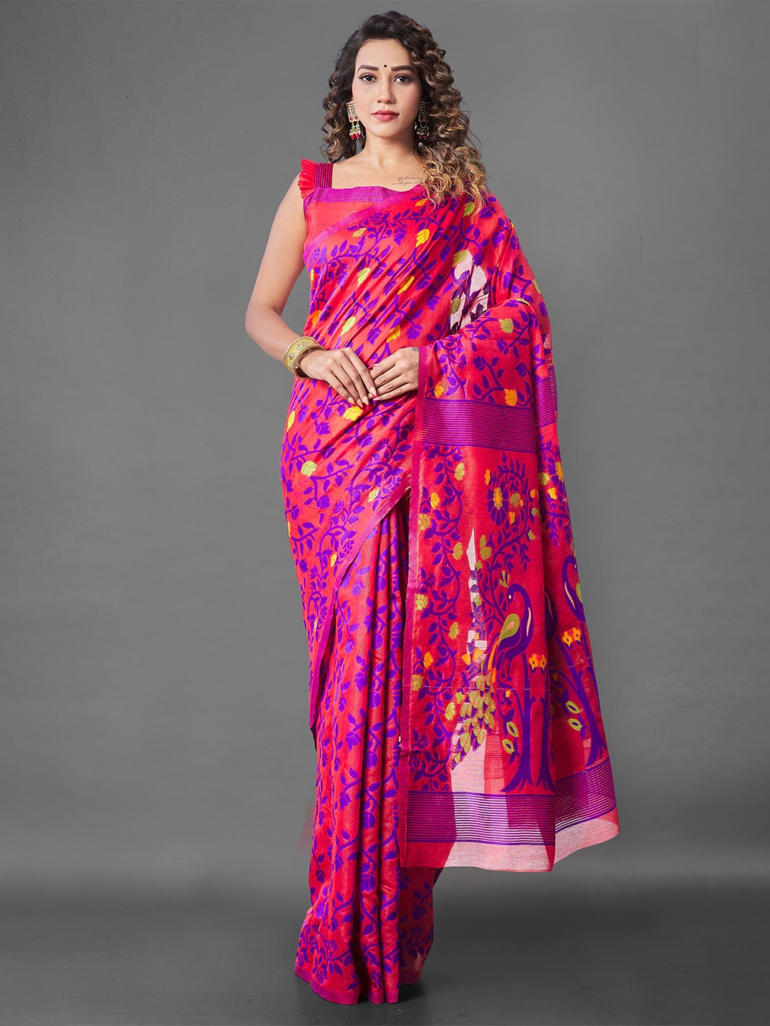 

LIMDO Floral Woven Design Pure Cotton Jamdani Saree, Red