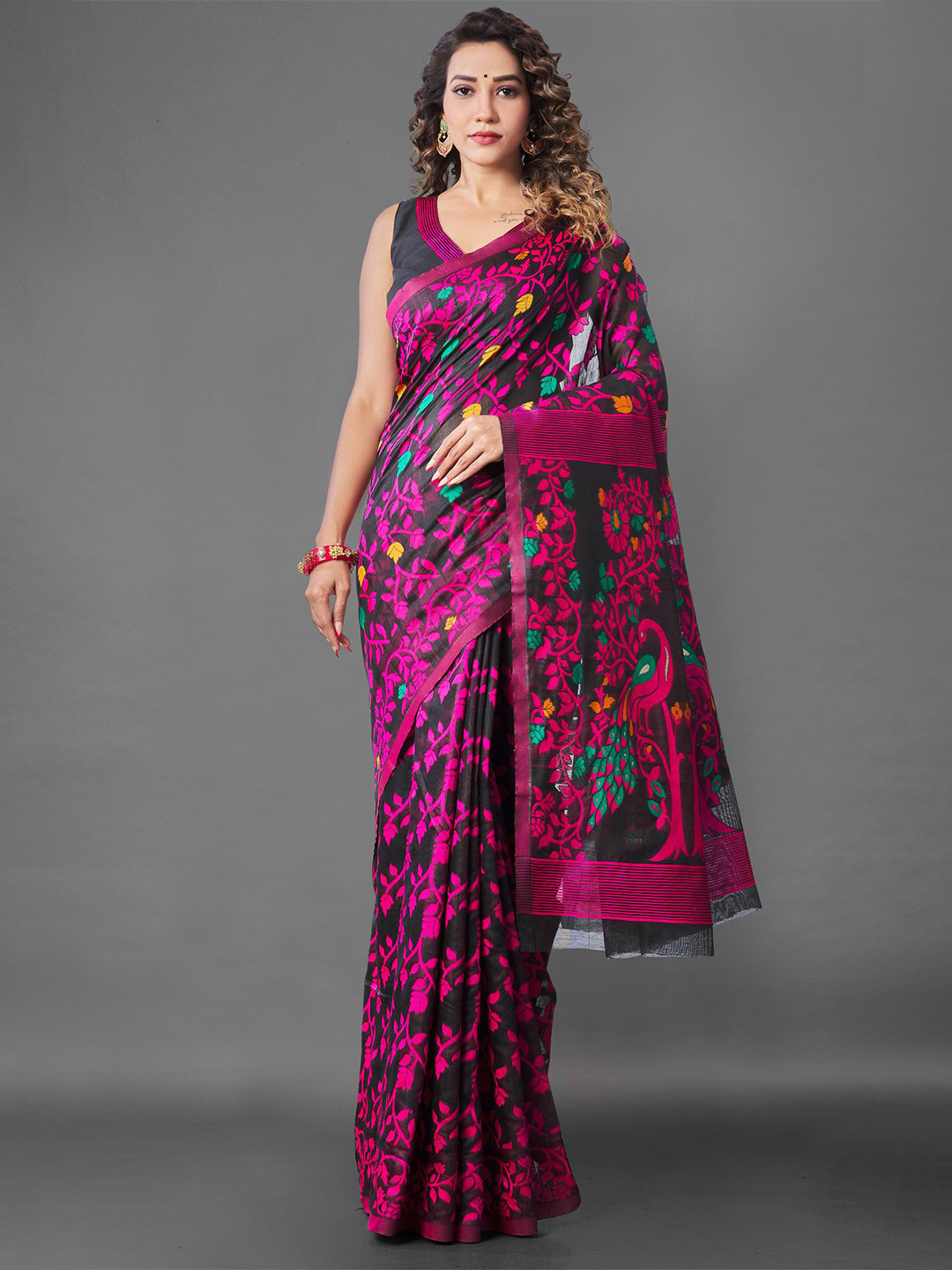 

LIMDO Floral Woven Design Pure Cotton Jamdani Saree, Black