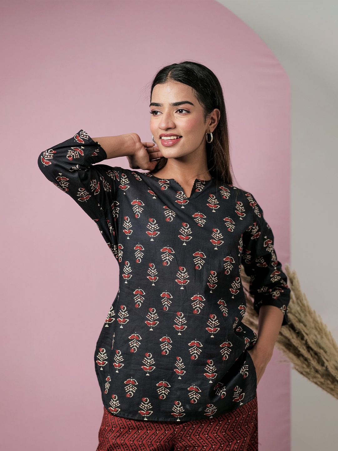 

FEATHERS CLOSET Ethnic Motifs Printed Pure Cotton Top & Palazzos, Black