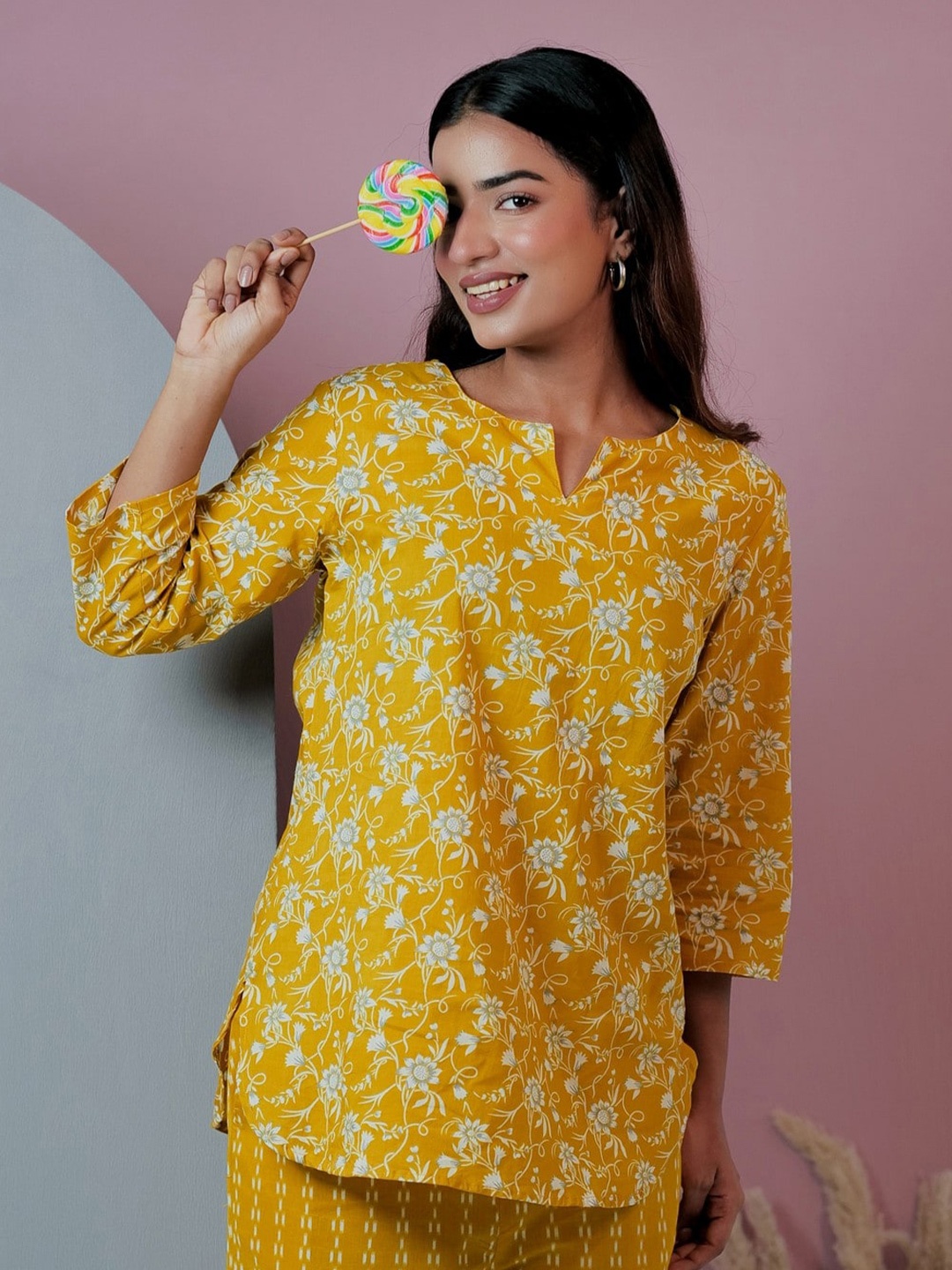 

FEATHERS CLOSET Floral Printed Pure Cotton Top With Palazzos, Yellow