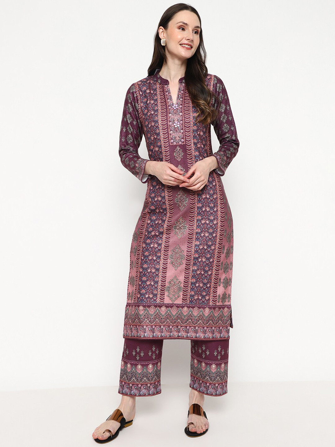 

Be Indi Women Purple Printed Winter Kurta With Mandarin Collar & Printed Trousers, Maroon