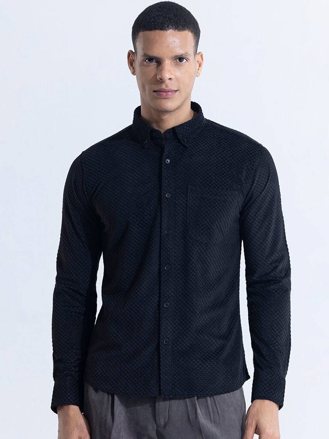 

Snitch Black Classic Slim Fit Casual Shirt