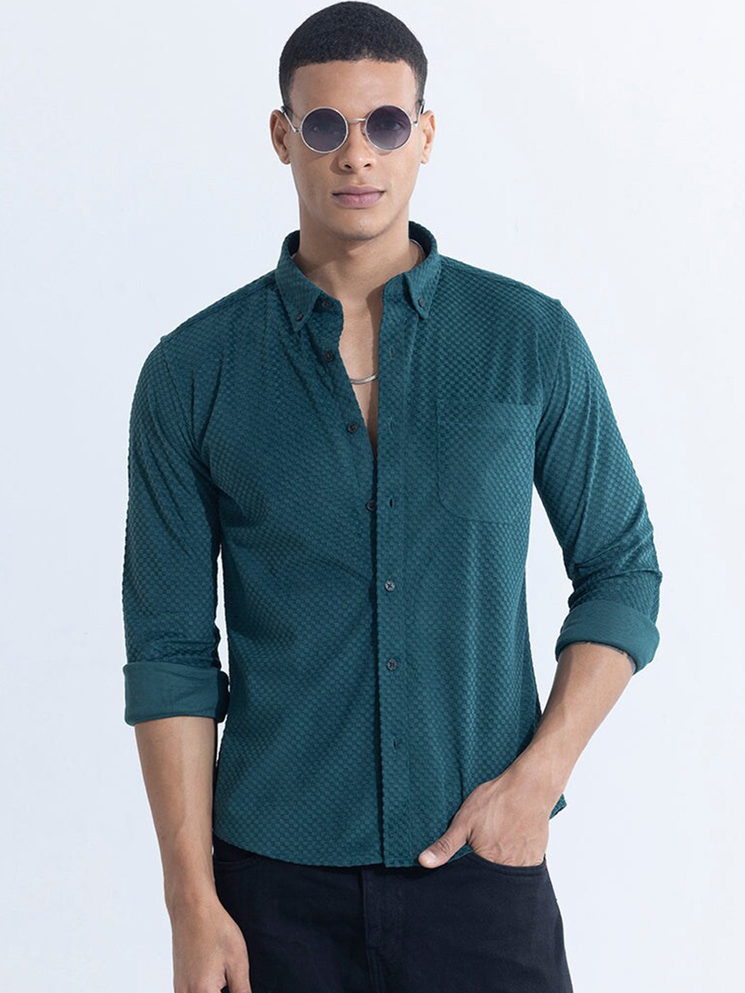 

Snitch Green Classic Slim Fit Casual Shirt