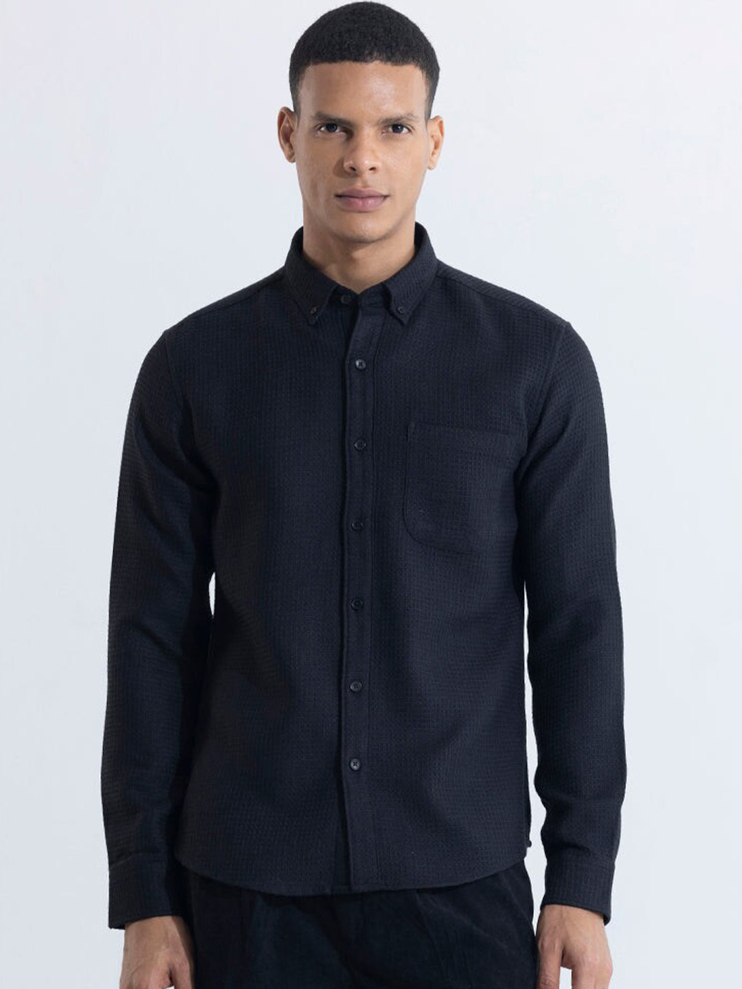 

Snitch Black Classic Slim Fit Cotton Opaque Casual Shirt