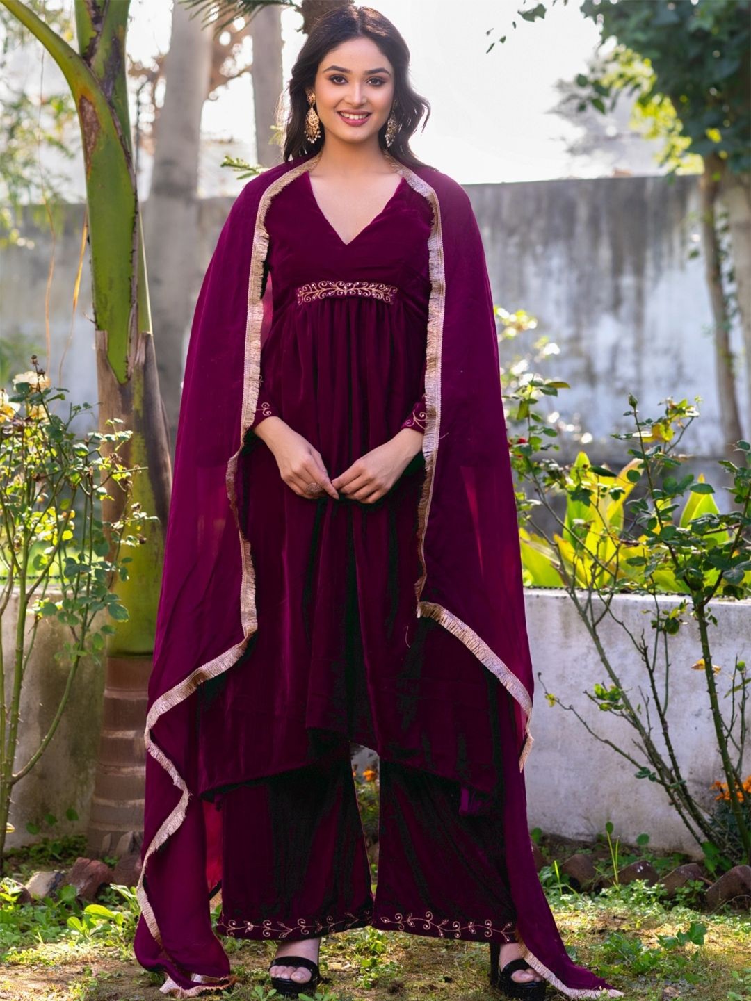

HOUSE OF JAMOTI Anarkali Velvet Kurta With Palazzos & Dupatta, Burgundy
