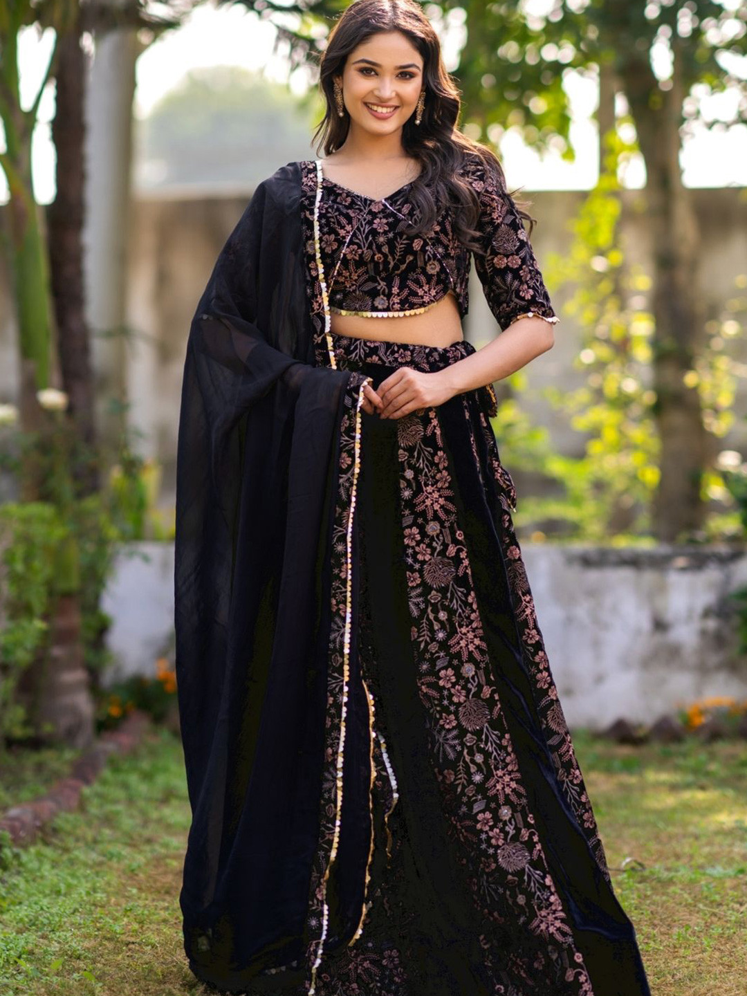 

HOUSE OF JAMOTI Floral Embroidered Ready To Wear Lehenga & Blouse With Dupatta, Black