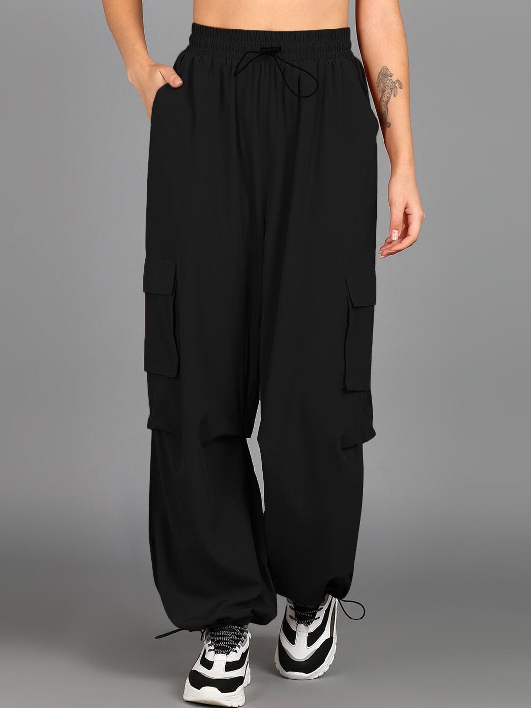 

DressBerry Women Baggy-Fit Parachute Track Pant, Black