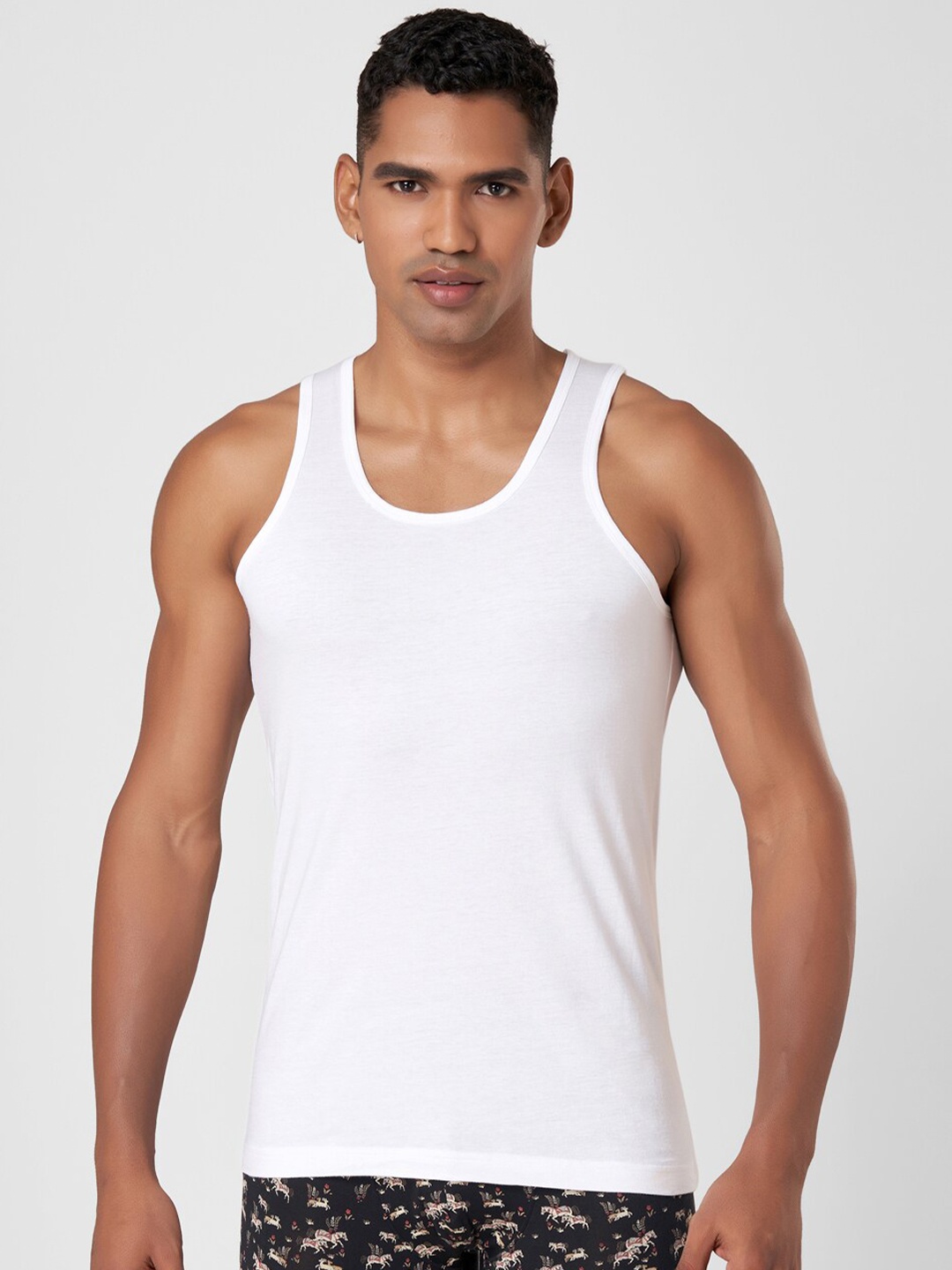 

Macroman M-Series Round Neck Sleeveless Innerwear Vest 8905284249201, White