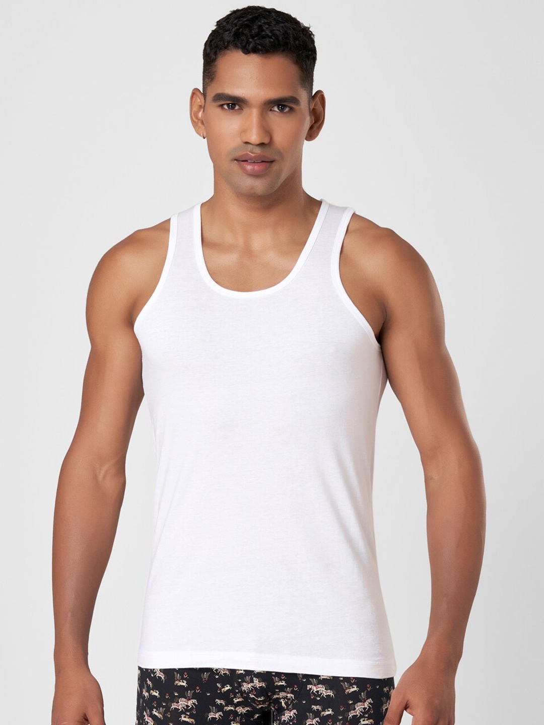 

Macroman M-Series Round Neck Sleeveless Innerwear Vest 8905284249171, White