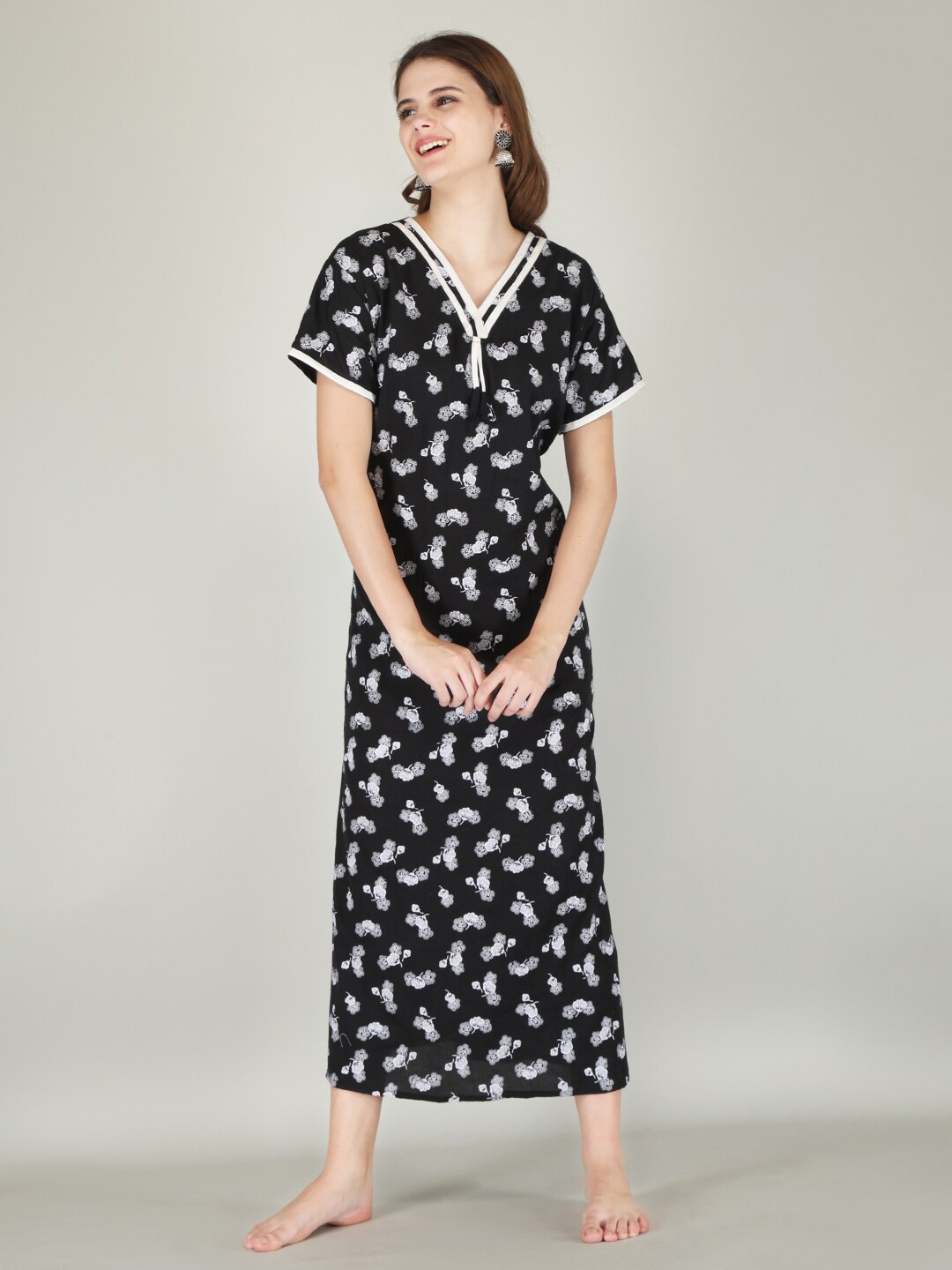 

JVSP FASHION Floral Printed Maxi Everyday Nightdress, Black