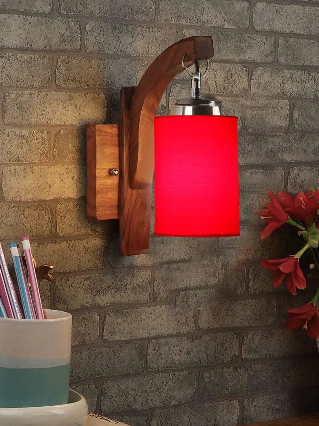 

Devansh Red & Brown Wooden Cylinder Shaped Wall Lamp