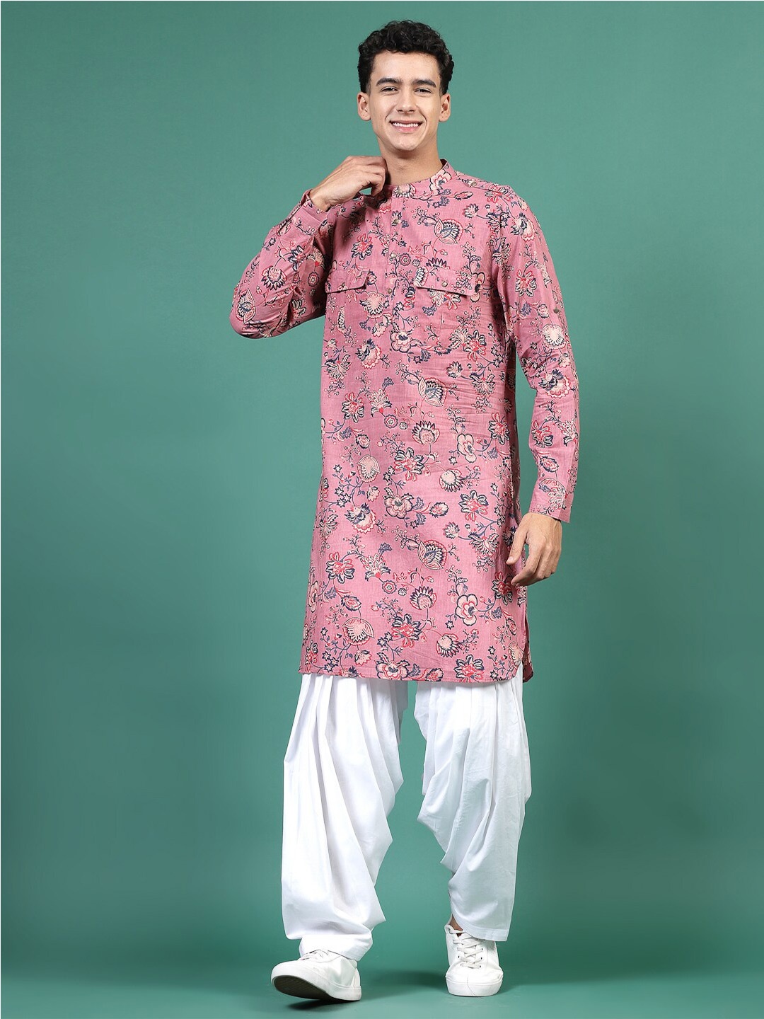 

Ramas Floral Printed Keyhole Neck Asymmetric Anarkali Kurta, Pink