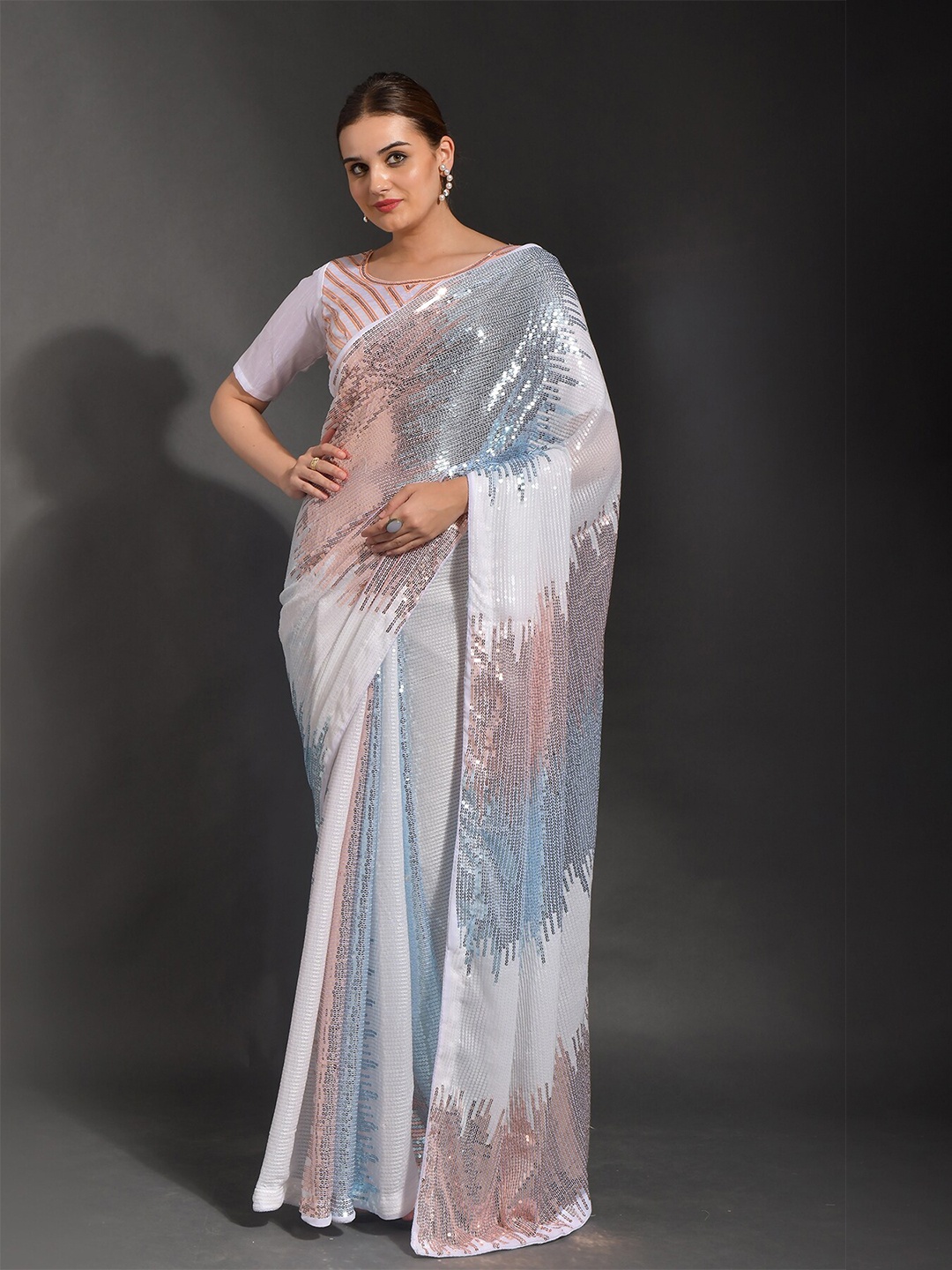 

Thishma Sequinned Leheriya Saree, White