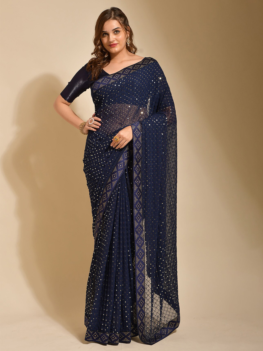 

Thishma Checked Sequinned Embroidered Saree, Blue