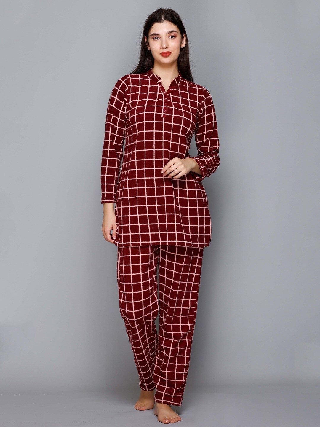 

Aerowarm Checked Mandarin Collar Night Suit, Maroon